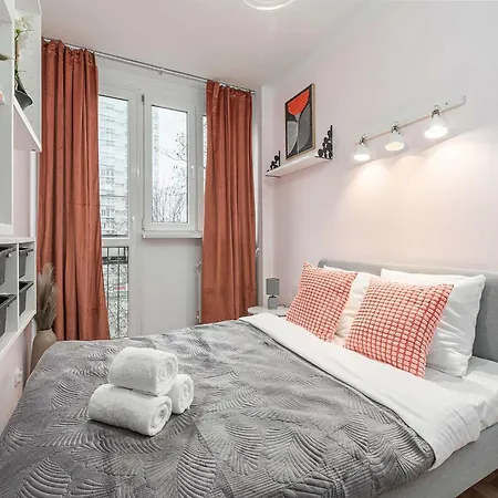 2-bed On Krochmalna Варшава