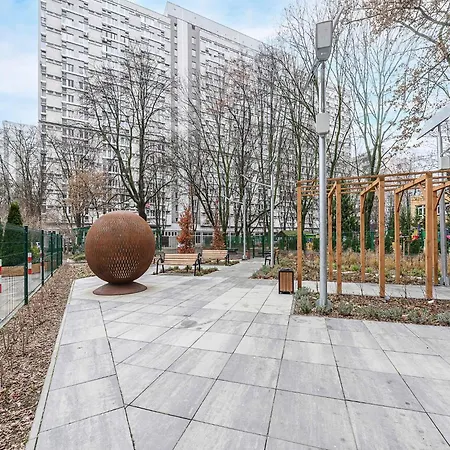 Апартаменти 2-bed On Krochmalna *